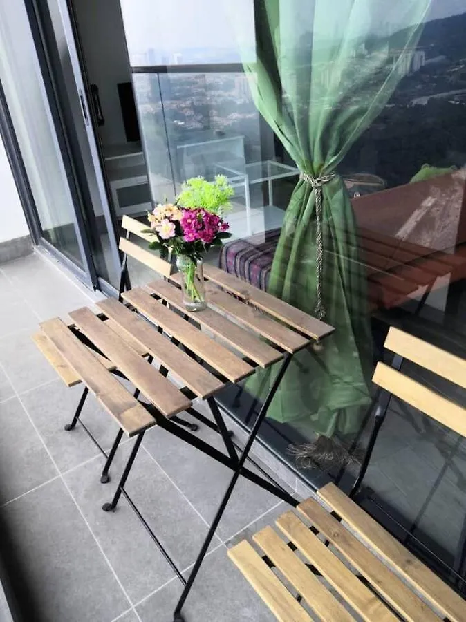 Apartment Condo With Great View In Pj Petaling Jaya